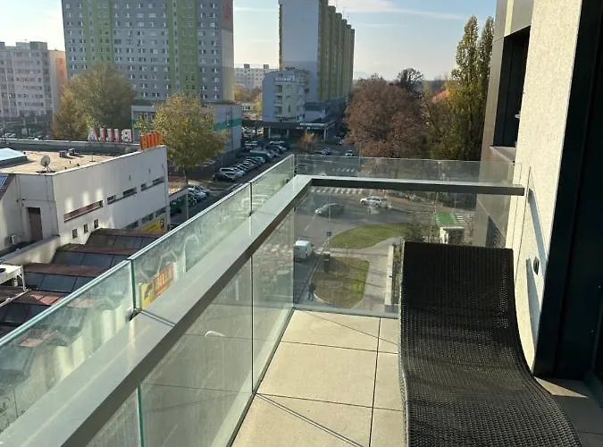 Ein Park With Free Parking Apartament Bratislava