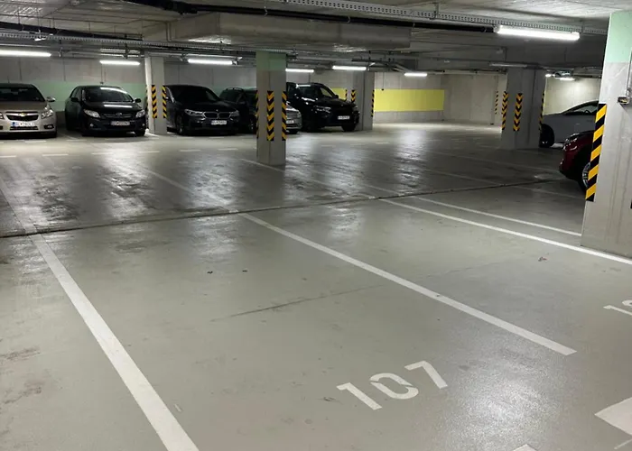 Ein Park With Free Parking Apartament