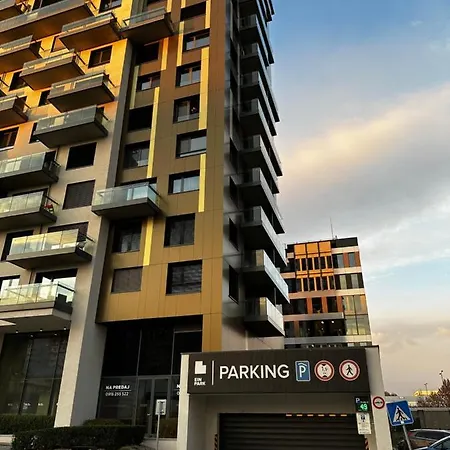 Ein Park With Free Parking شقة *